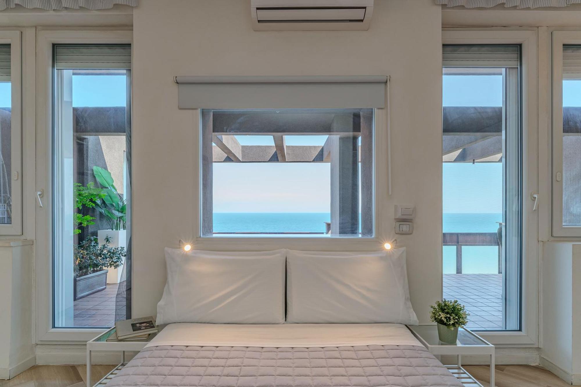Loft Corso Trieste Terrazza Sul Mare *
